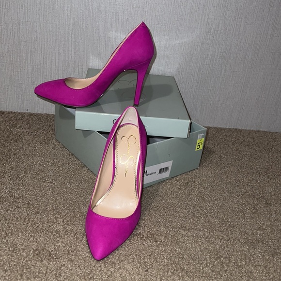 Jessica Simpson heels in twilight magenta - Picture 4 of 9